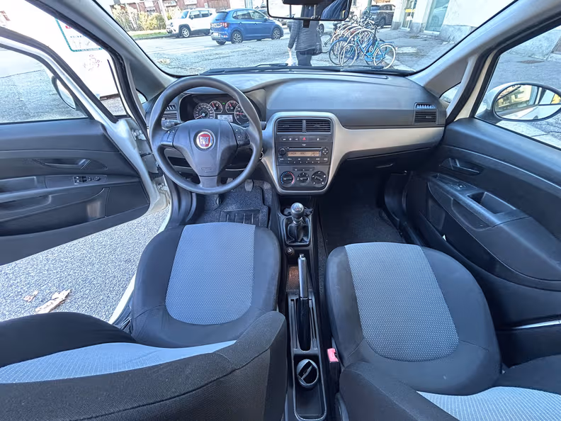 Fiat Grande Punto - 17