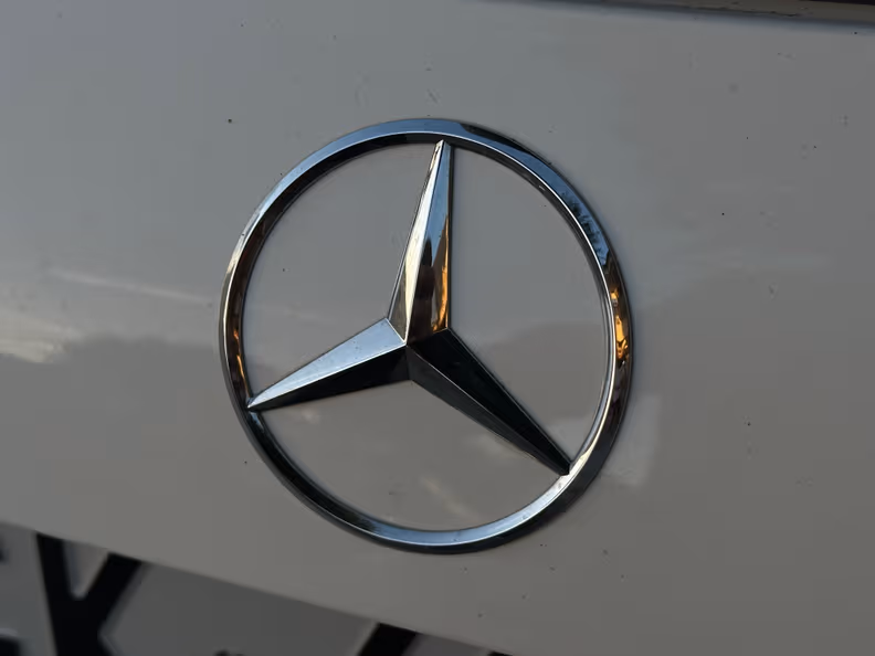 Mercedes-Benz GLA - 9