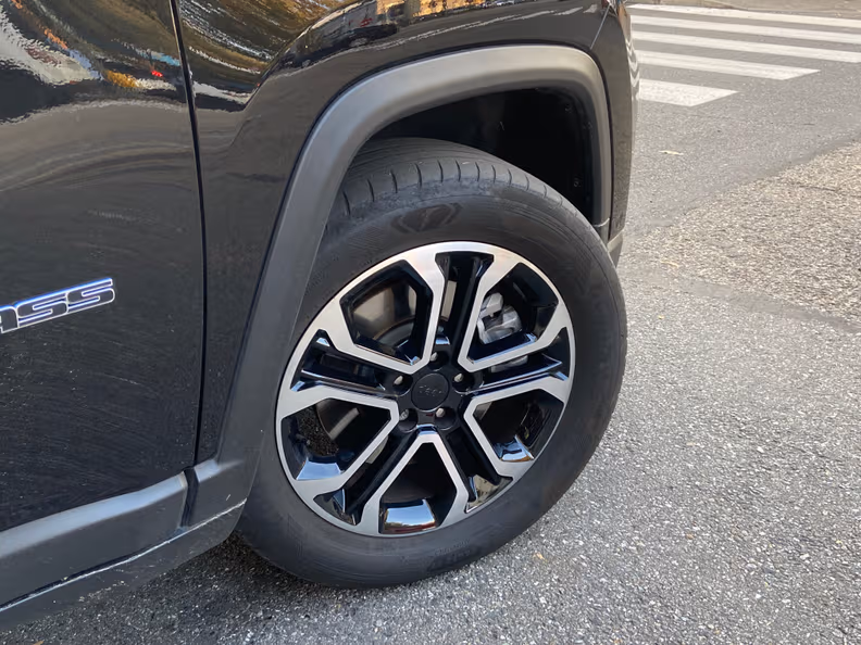 Jeep Compass - 22