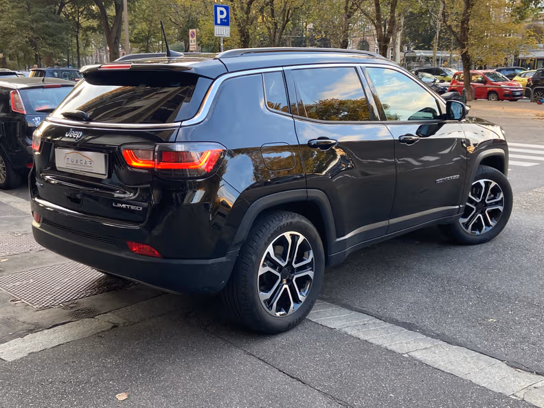 Jeep Compass - 4
