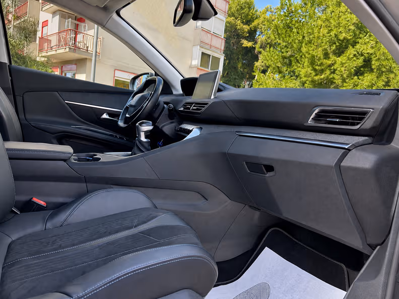 Peugeot 5008 - 18