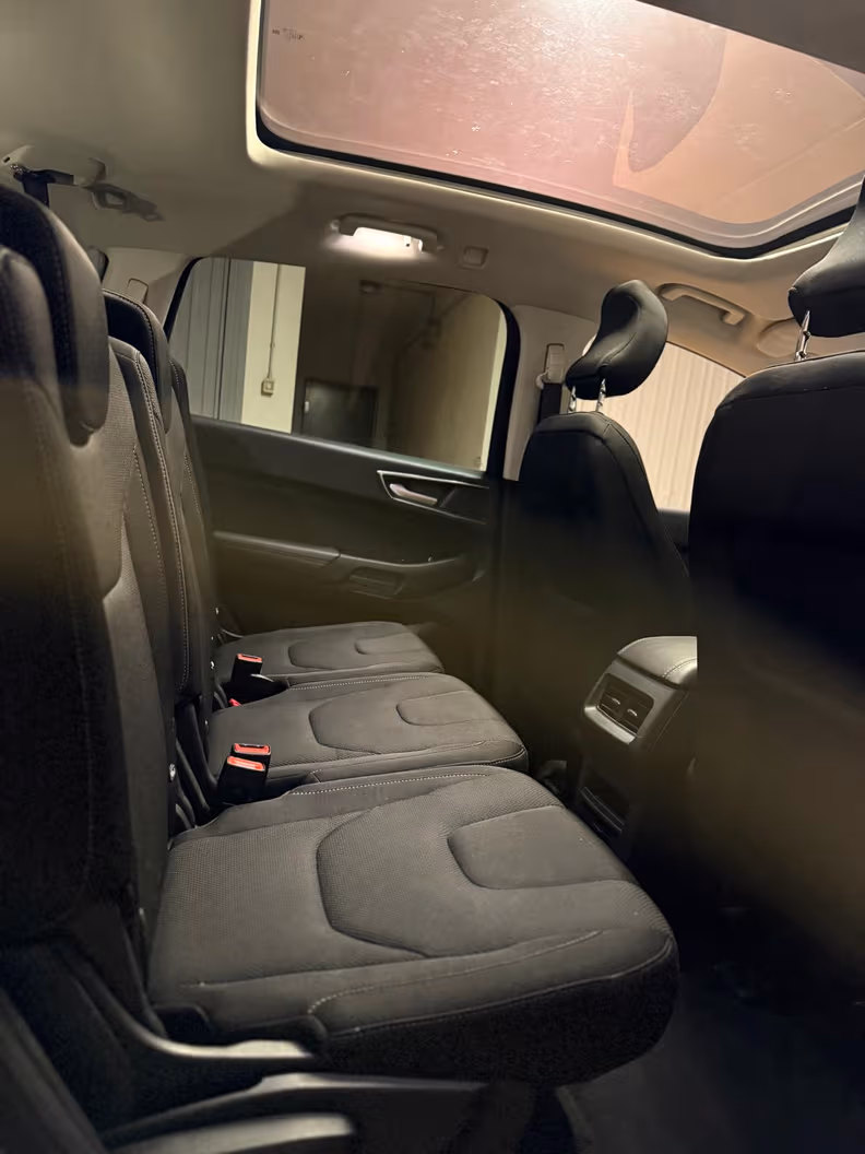 Ford S-Max - 13