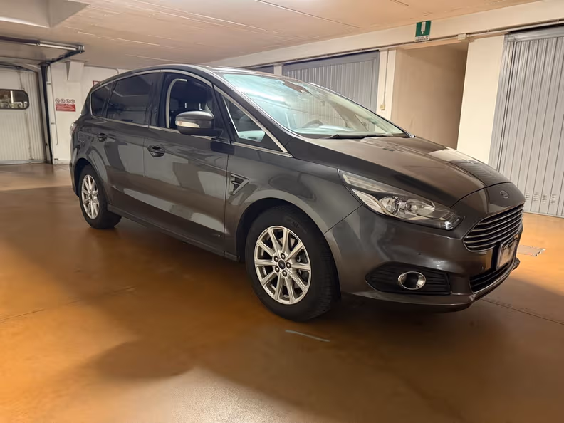 Ford S-Max - 7