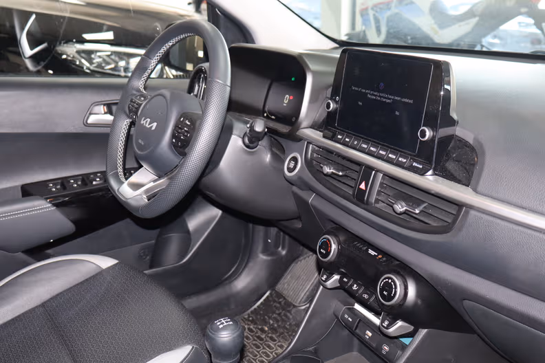 Kia Picanto - 10