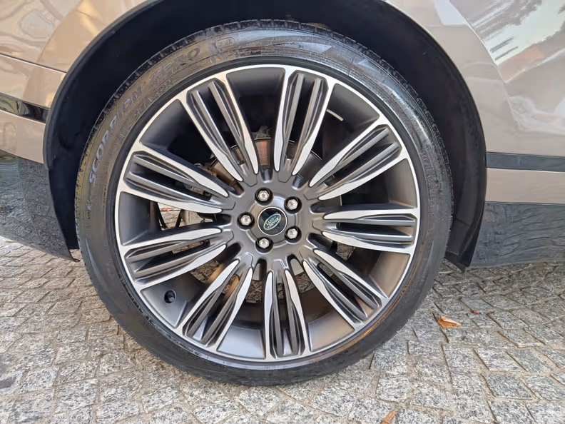 Land Rover Range Rover Velar - 21