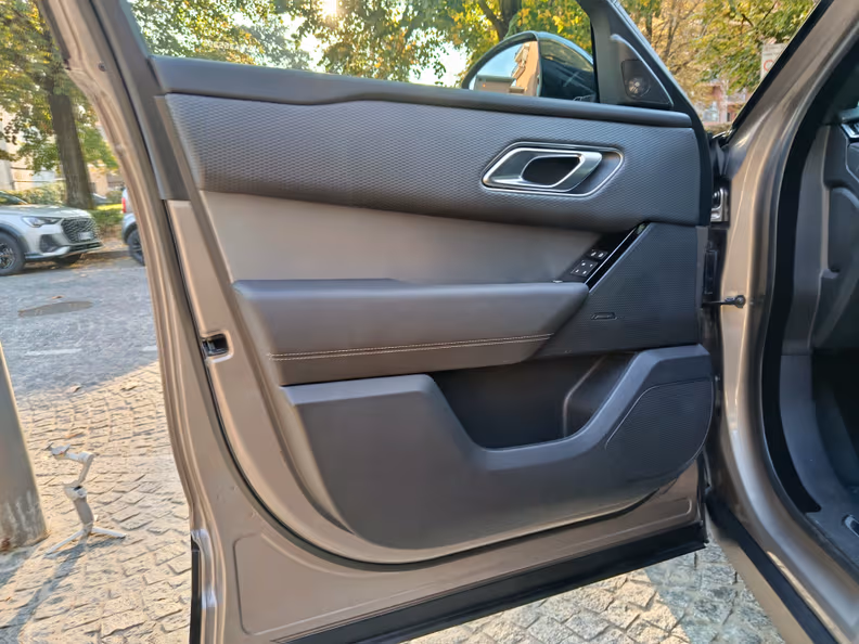 Land Rover Range Rover Velar - 24