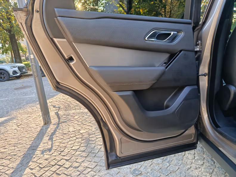 Land Rover Range Rover Velar - 26