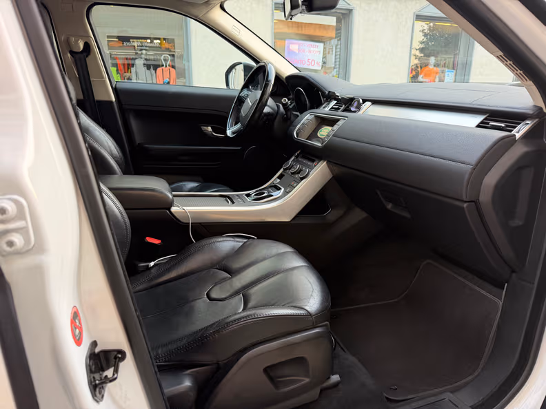 Land Rover Range Rover Evoque - 10