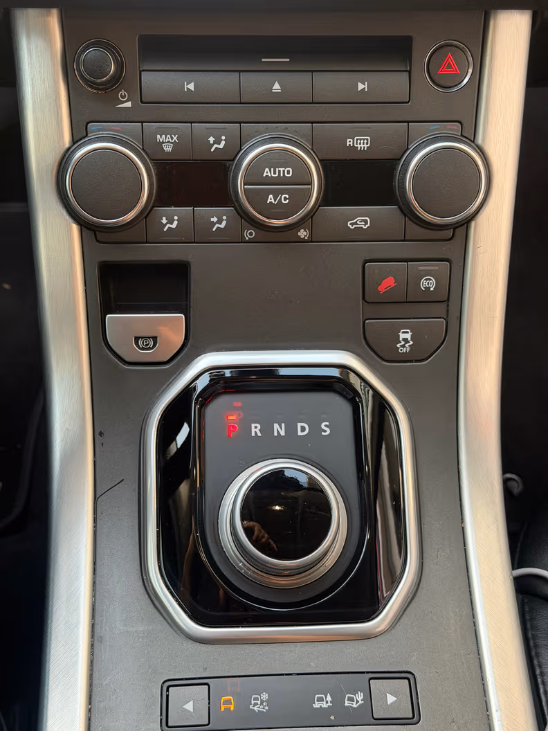 Land Rover Range Rover Evoque - 21