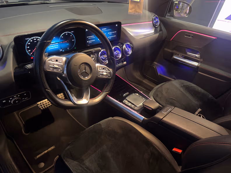 Mercedes-Benz EQA - 15