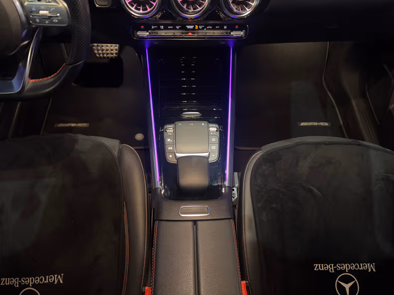 Mercedes-Benz EQA - 31