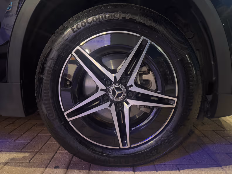 Mercedes-Benz EQA - 18