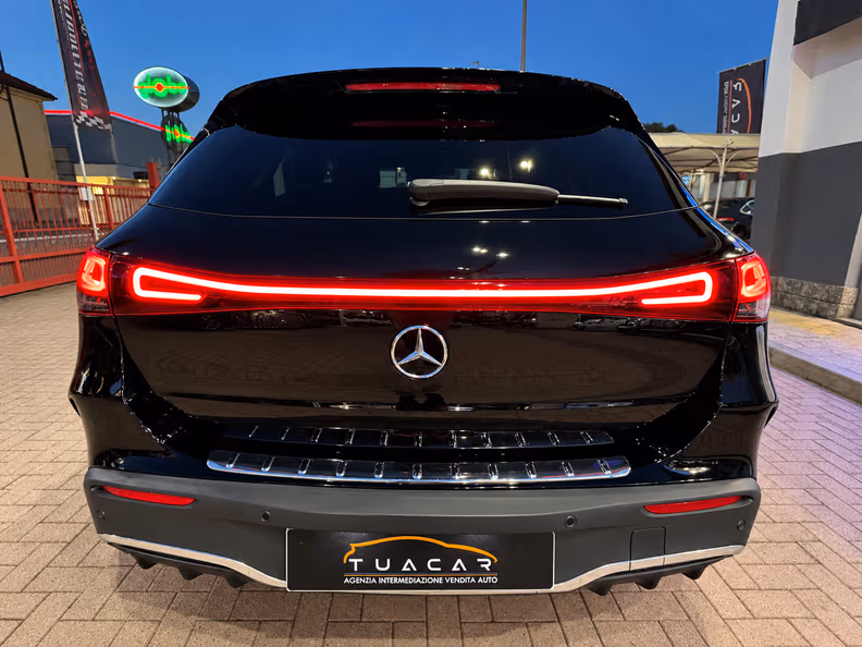Mercedes-Benz EQA - 5
