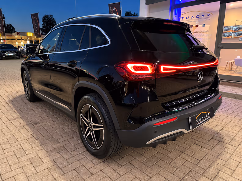 Mercedes-Benz EQA - 4
