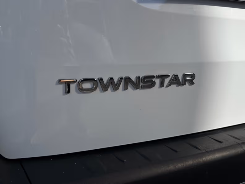 Nissan Townstar - 11