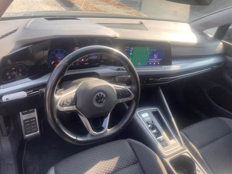 Volkswagen Golf - 11