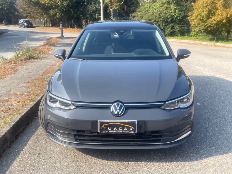 Volkswagen Golf - 2