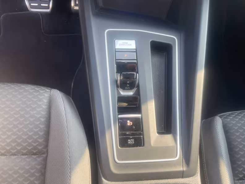 Volkswagen Golf - 15