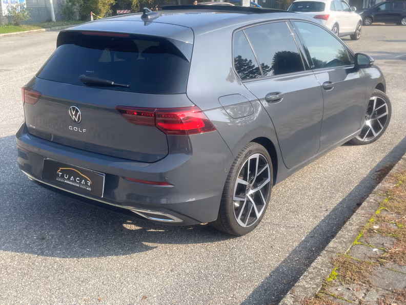 Volkswagen Golf - 4