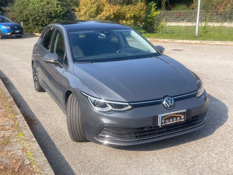 Volkswagen Golf - 3