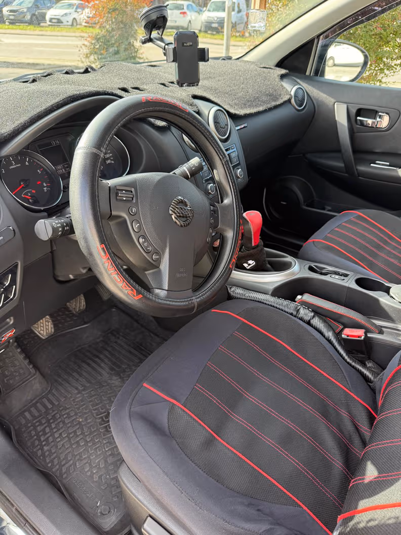 Nissan Qashqai - 10