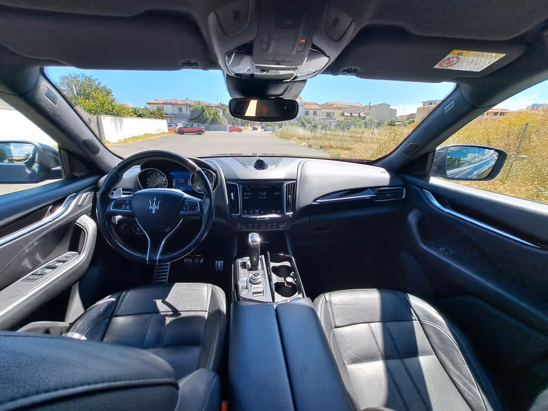 Maserati Levante - 8