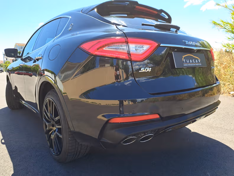 Maserati Levante - 16