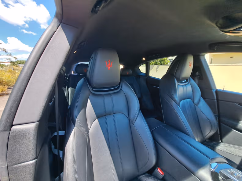 Maserati Levante - 12