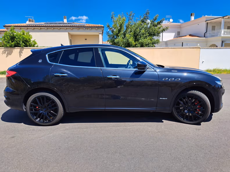 Maserati Levante - 21