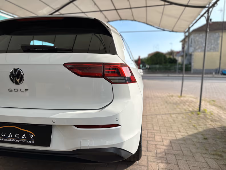 Volkswagen Golf - 31