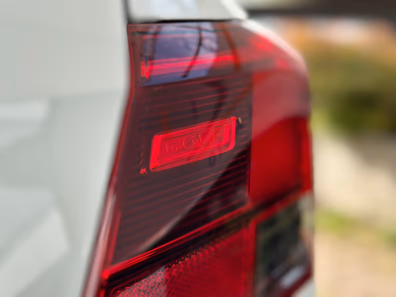 Volkswagen Golf - 29