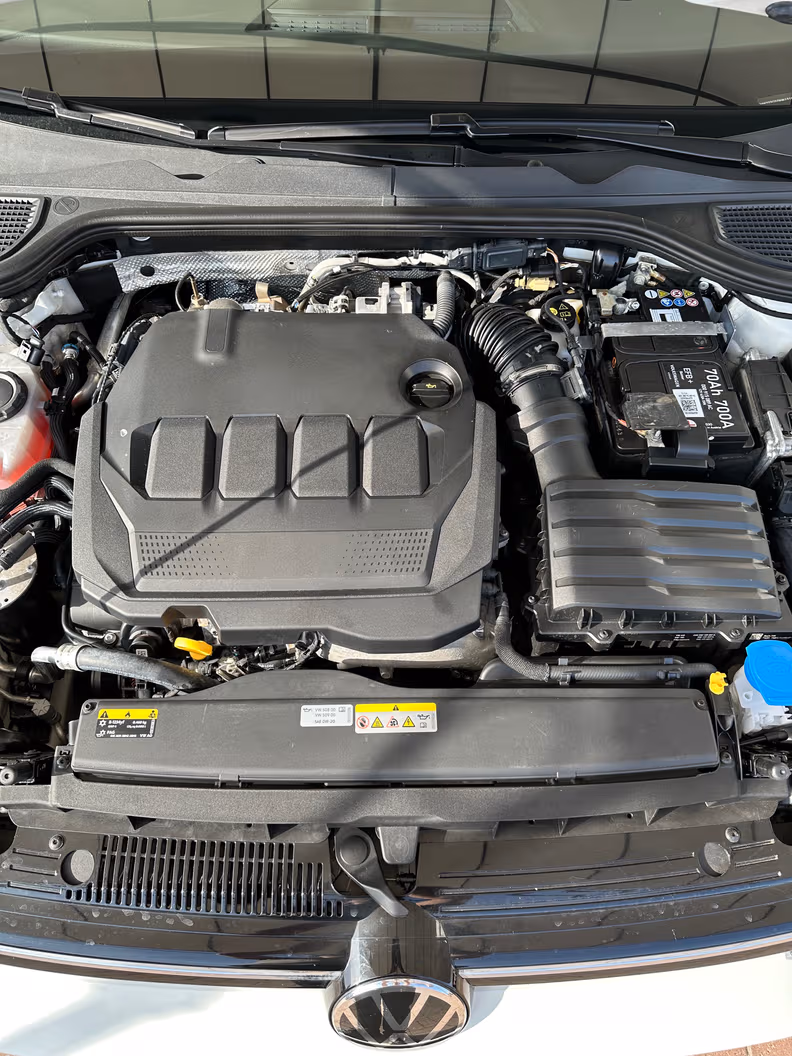 Volkswagen Golf - 36