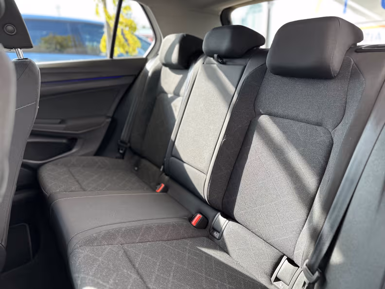 Volkswagen Golf - 20