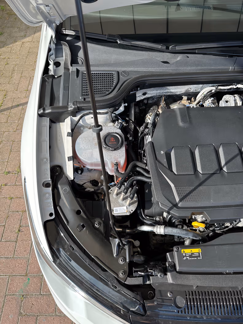 Volkswagen Golf - 35