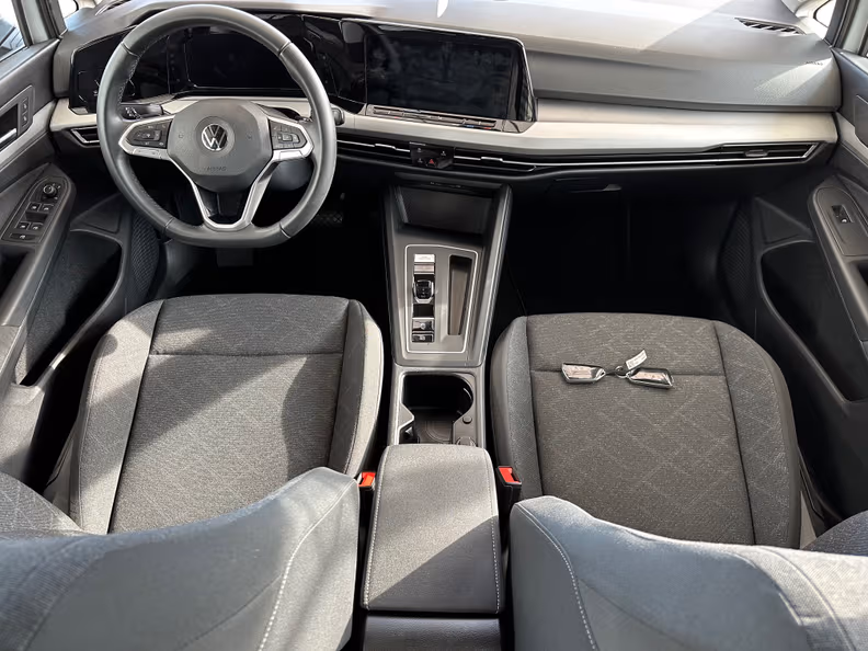 Volkswagen Golf - 21