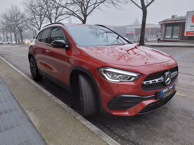 Mercedes-Benz GLA - 3