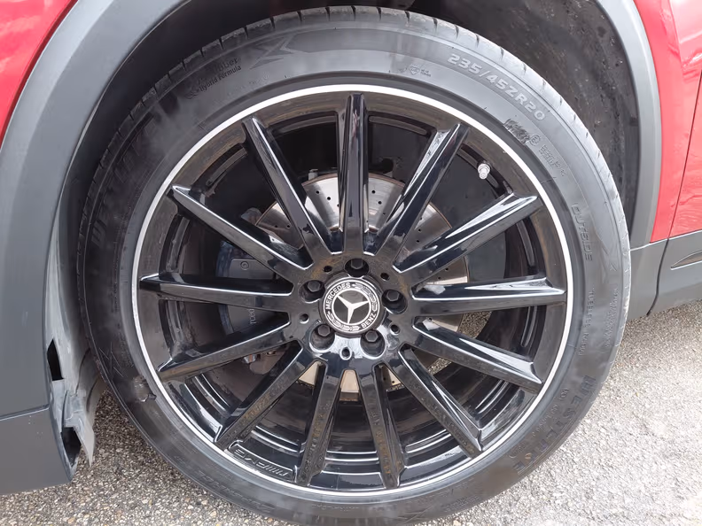Mercedes-Benz GLA - 7