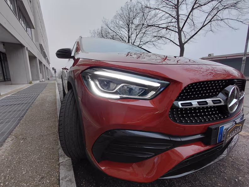 Mercedes-Benz GLA - 24