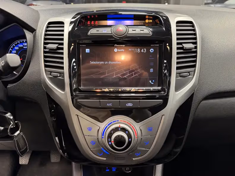 Hyundai ix20 - 15