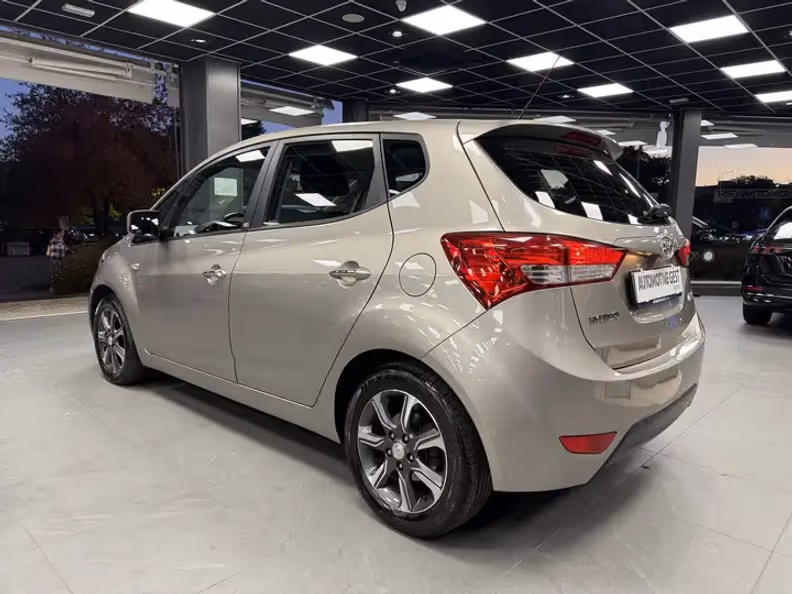 Hyundai ix20 - 3