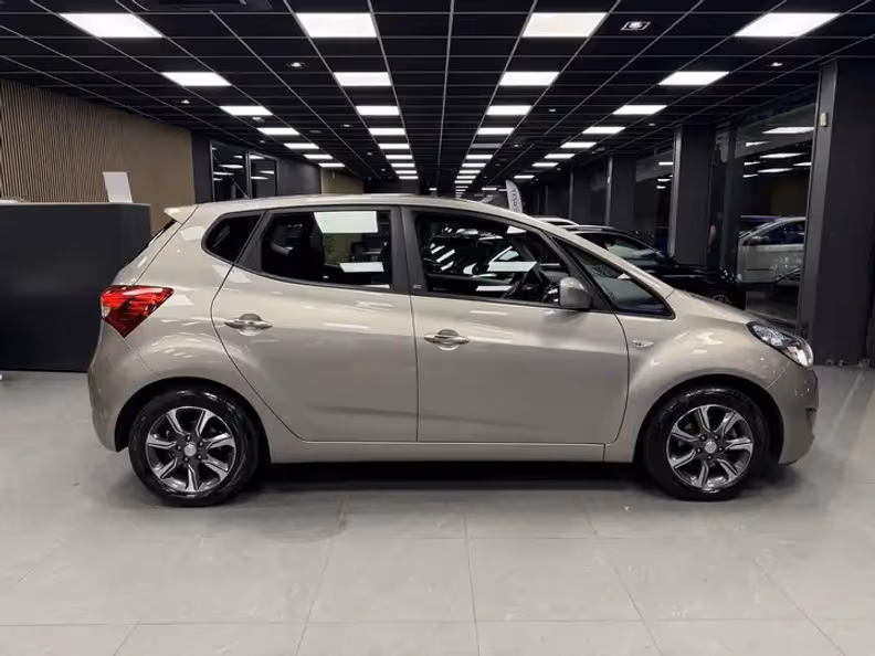 Hyundai ix20 - 6