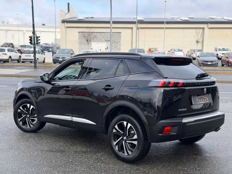 Peugeot 2008 - 5