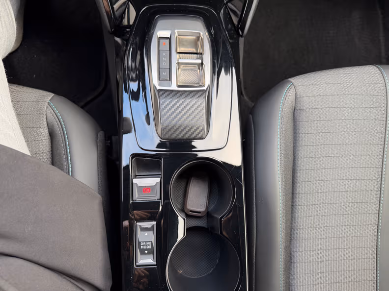 Peugeot 2008 - 25