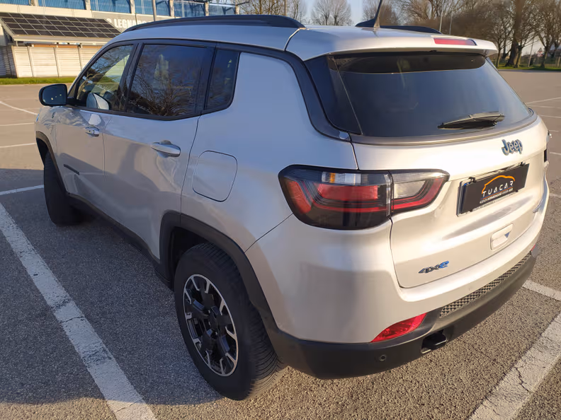 Jeep Compass - 19