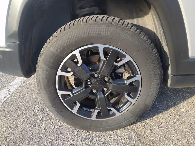 Jeep Compass - 24