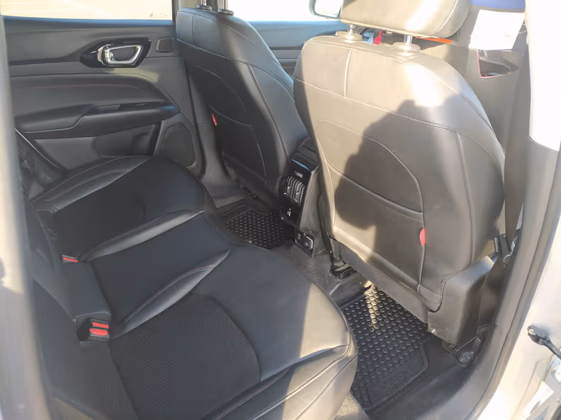 Jeep Compass - 50