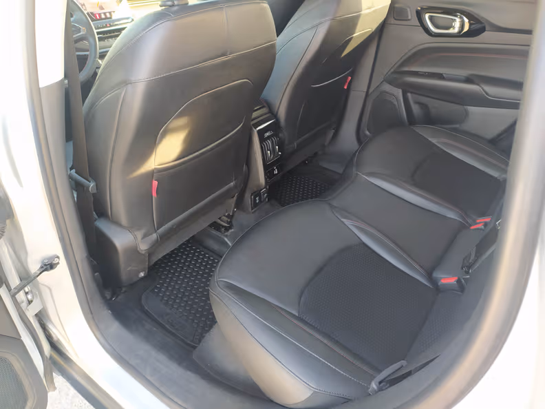 Jeep Compass - 54