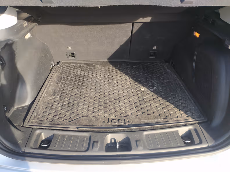 Jeep Compass - 61