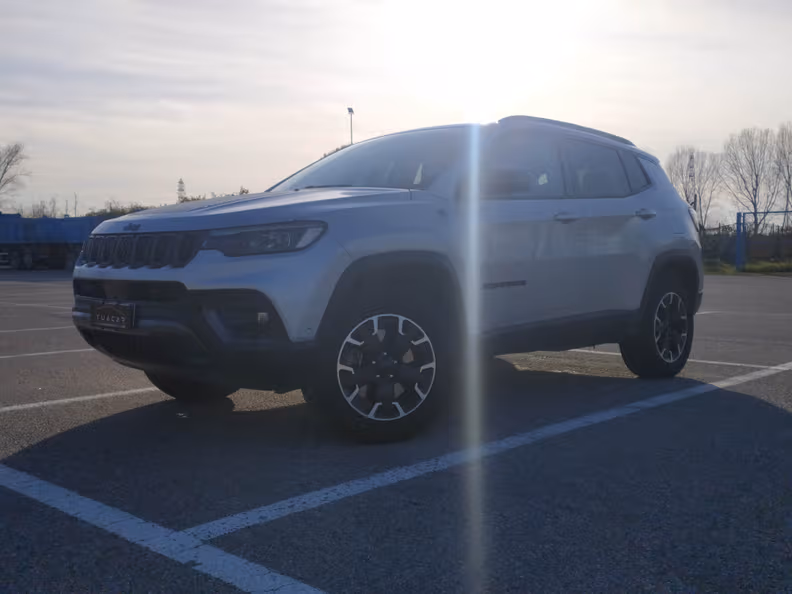 Jeep Compass - 1