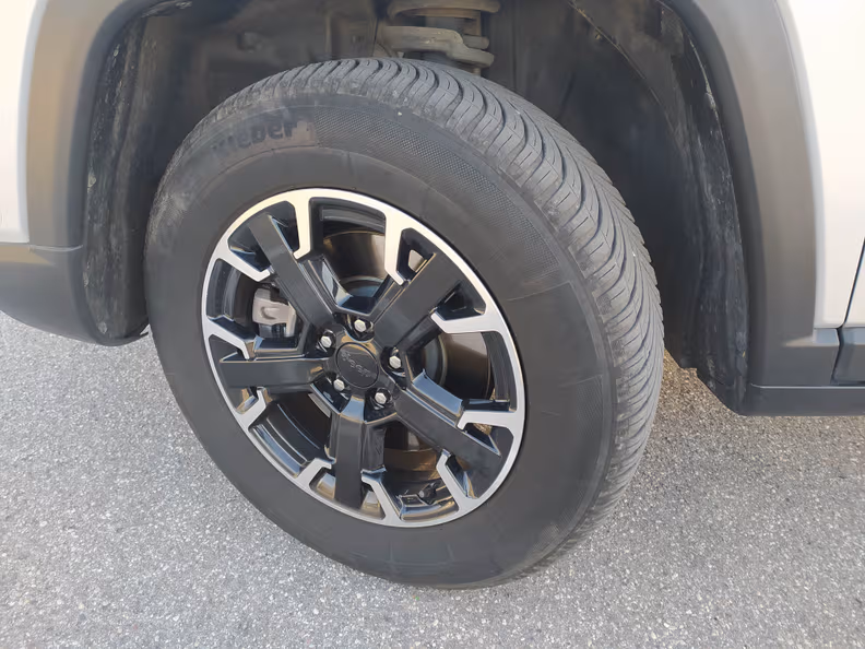 Jeep Compass - 28